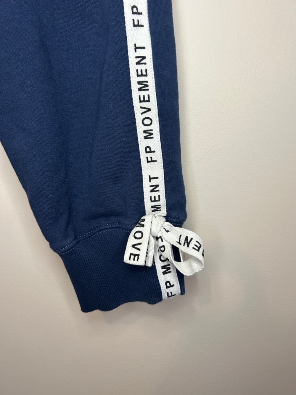 Free People Movement Navy Logo Tape Joggers FP Movement Sweatpants Size Small - Picture 4 of 7